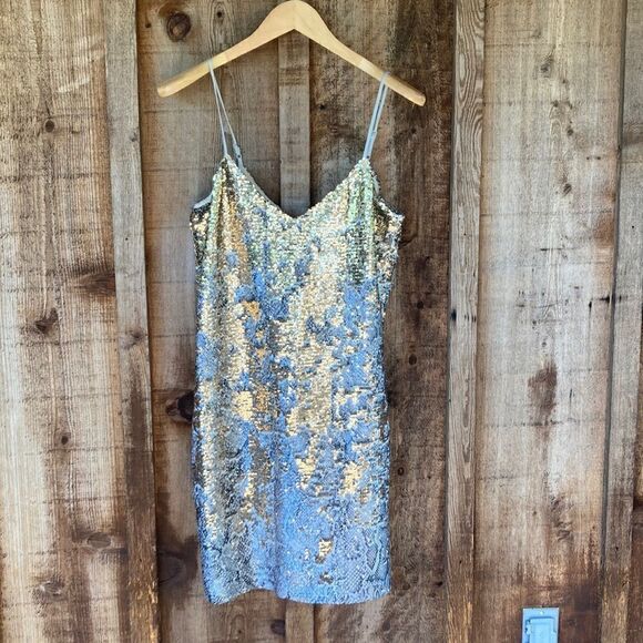 Cupcakes & Cashmere Candace V-neck Silver Sequin Slip Mini Dress-Snake-print - Picture 2 of 14